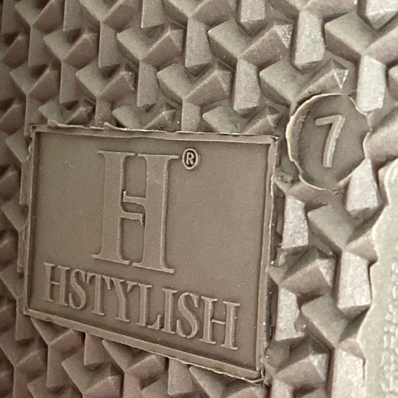 HStylish Gray Slip On Calf High Fur-Lined Waterproof Winter Snow Boots - Picture 12 of 16